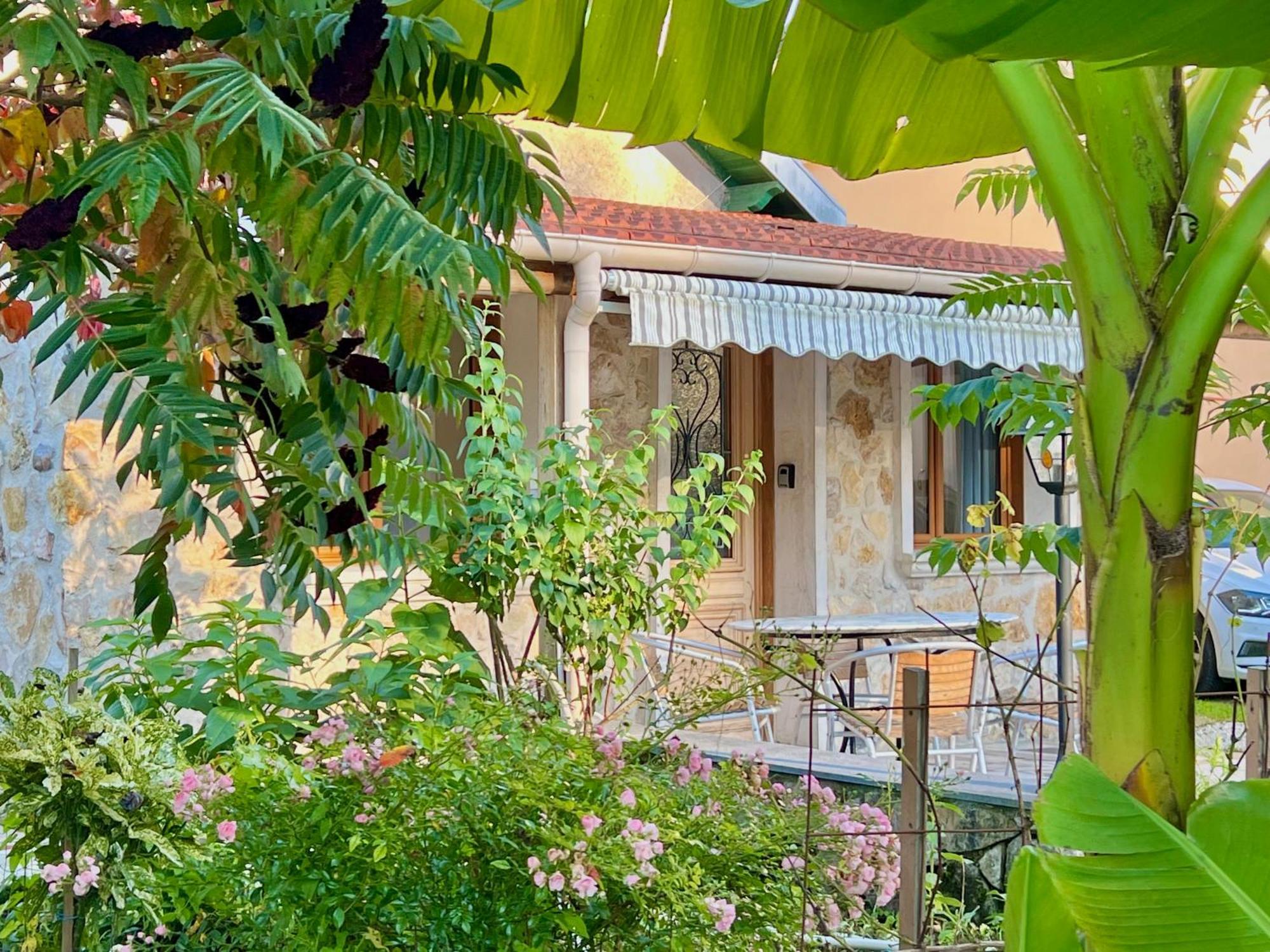 Joumana Tourisme Villa Gouvernes